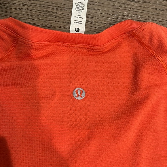 NWT Lululemon swiftly tech long sleeve orange size 8. - Picture 6 of 6